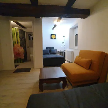 Puri Frangipani Apartamento Felsberg