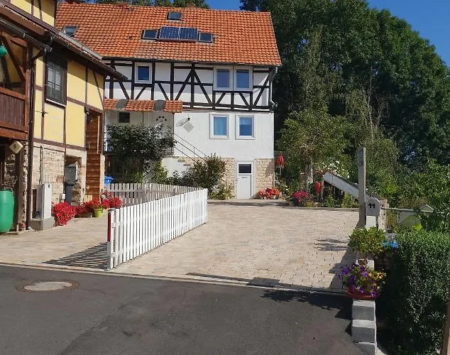 Апартаменты Puri Frangipani Felsberg